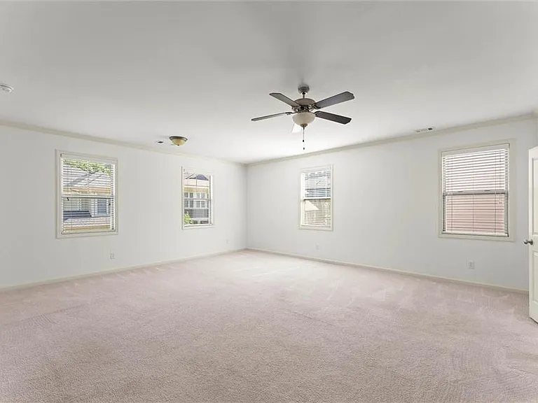 2770 Prado Ln — Photo 22