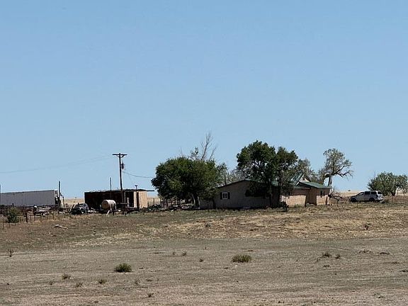 2nd image of 60000 Huckleberry Rd