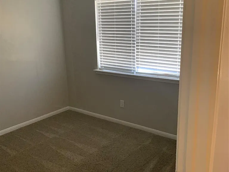 1606 Misty Fawn Ln — Photo 10