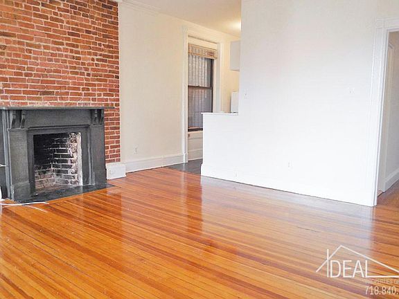 3rd image of 212 Clifton Pl