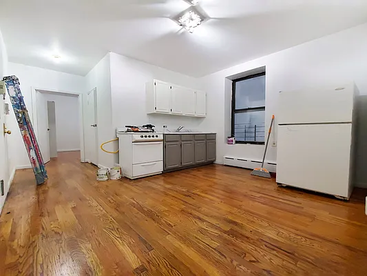 Rented by Sunshine Management Group, LLC | media 10