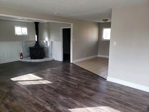4th image of 6566 Penick Dr