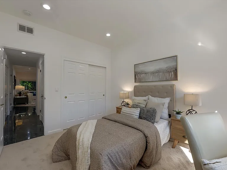 1150 Pine St #D — Photo 17