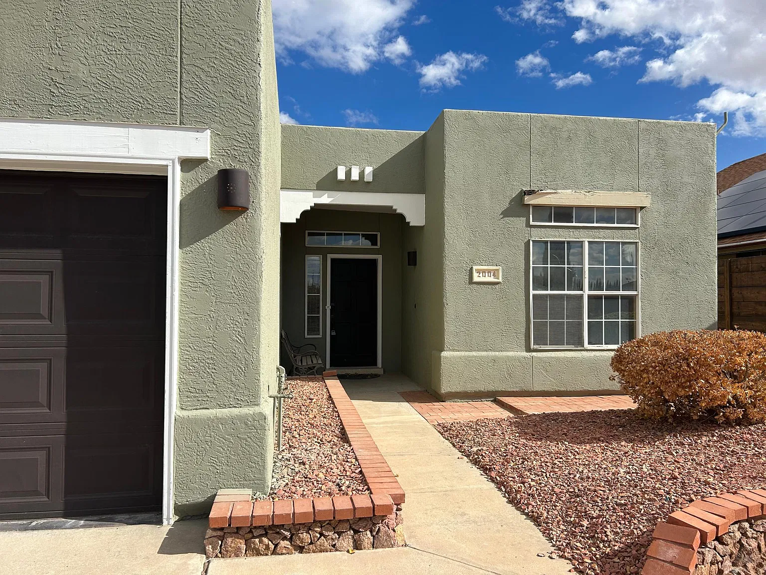3 bed, 1700 sqft, $1,700 — Photo 2