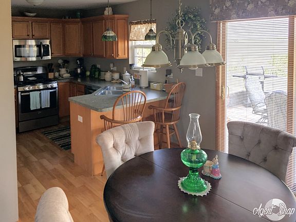 3rd image of 5770 Hearthside Dr