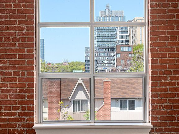 3rd image of 426 Queen St E #405