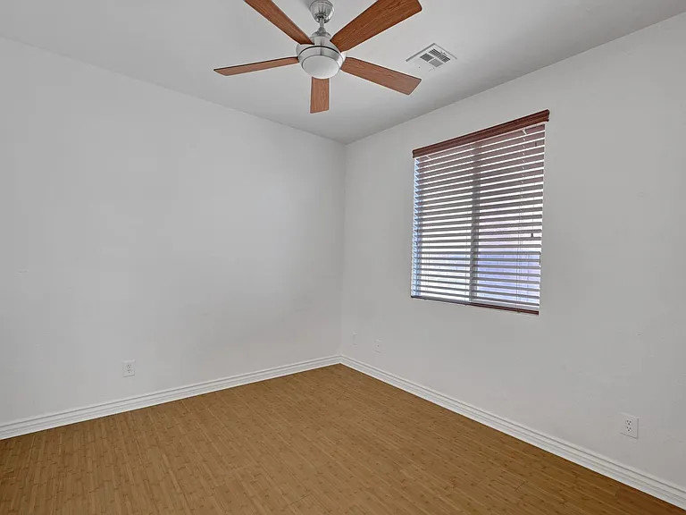 10240 Gladstone Peak St N — Photo 34