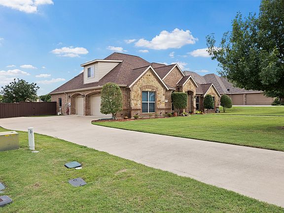 4th image of 8230 Glenwick Dr