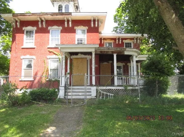 8914 Jackson St, Weedsport, NY 13166
