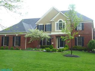 230 Glenworth Ct, Powell, OH