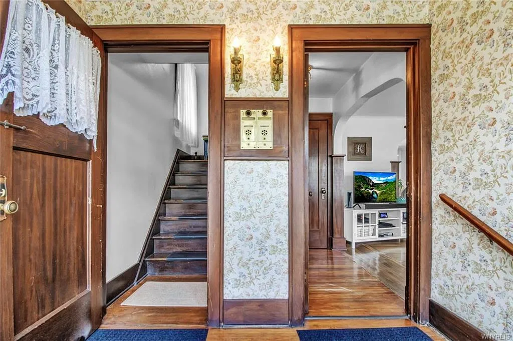 2 bed, 1100 sqft, $1,400 — Photo 4