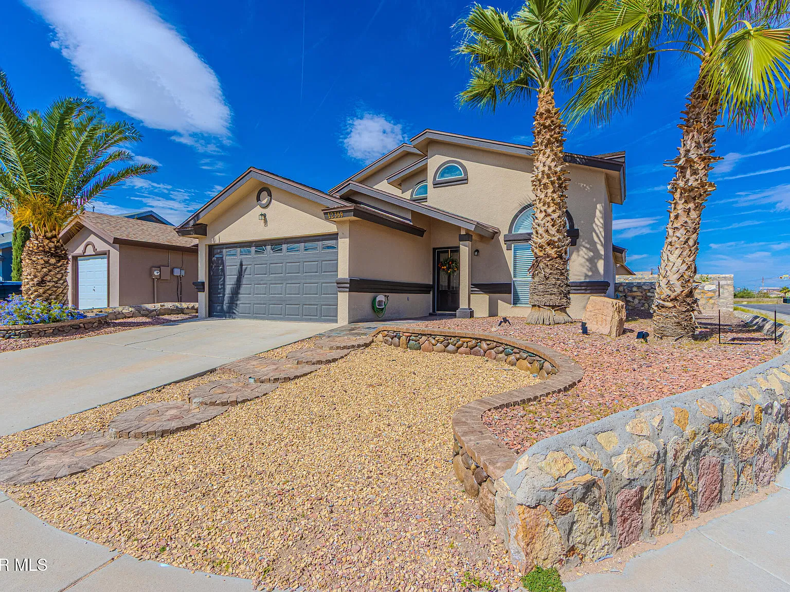 4 bed, 2.0 bath, 1694 sqft, $1,875 — Photo 4