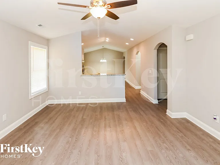 614 Forest Ridge Rd — Photo 5