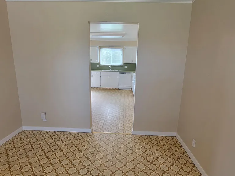 6324 Fruitridge Rd — Photo 6