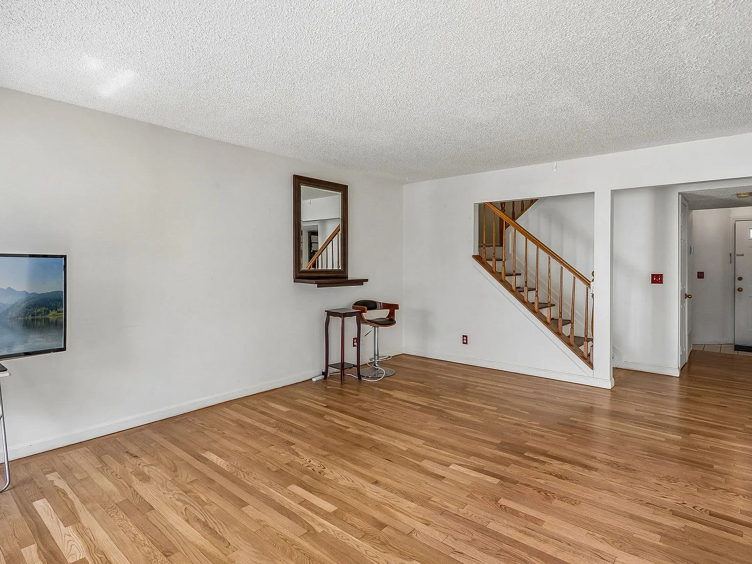 2 bed, 2.5 bath, 1555 sqft, $3,200 — Photo 4