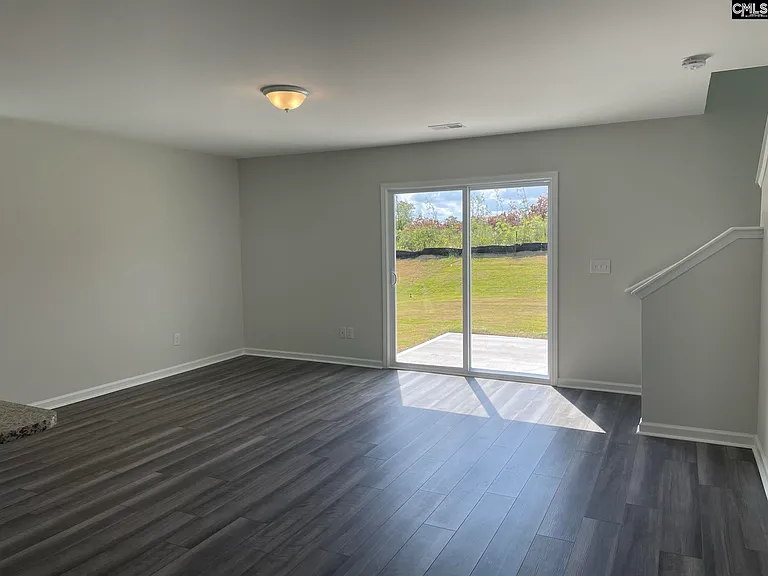 422 Eclipse Ln — Photo 4
