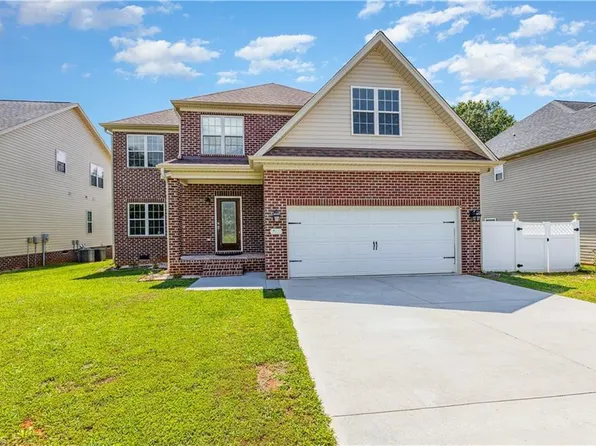5922 Beckner St, Winston Salem, NC 27103