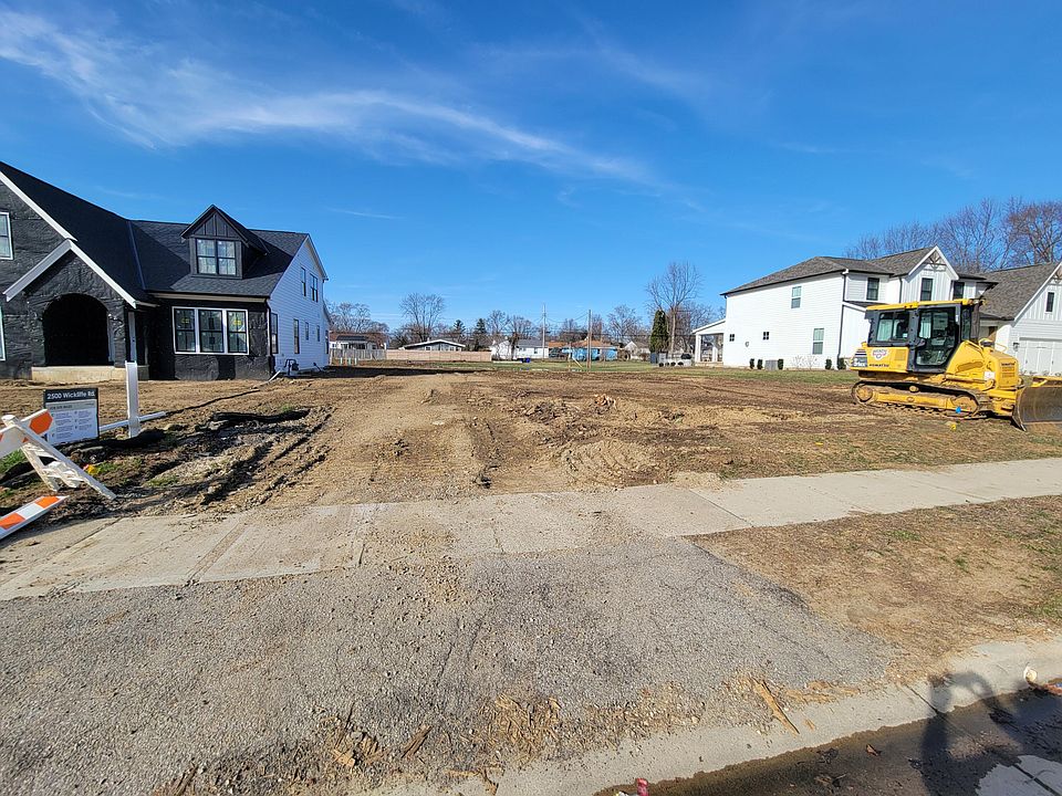 2nd image of 2490 Wickliffe Rd