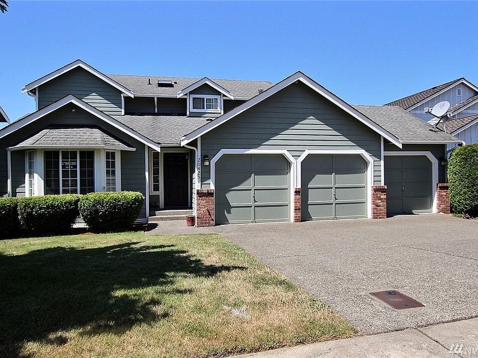 Gorgeous Home Located at the End of a Quiet Cul-de-Sac.  No HOA.