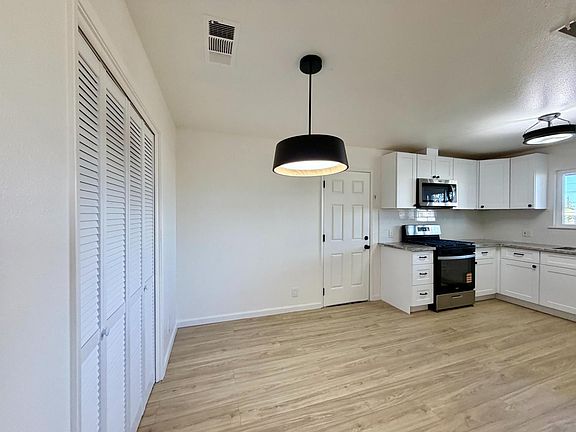 5th image of 5204 7th St