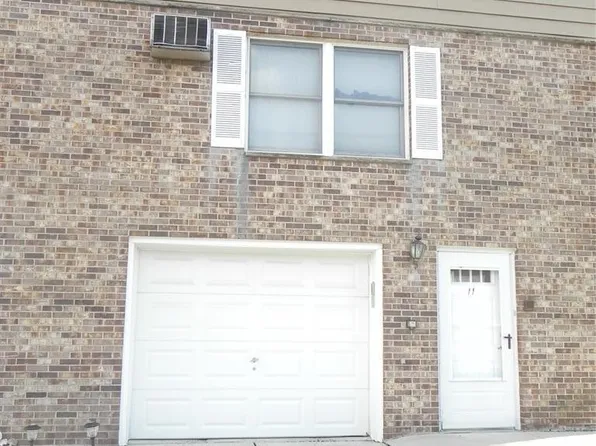 453 Liberty St APT 11, Little Ferry, NJ 07643