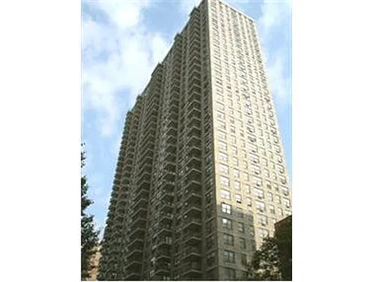 Rented by Douglas Elliman | media 22