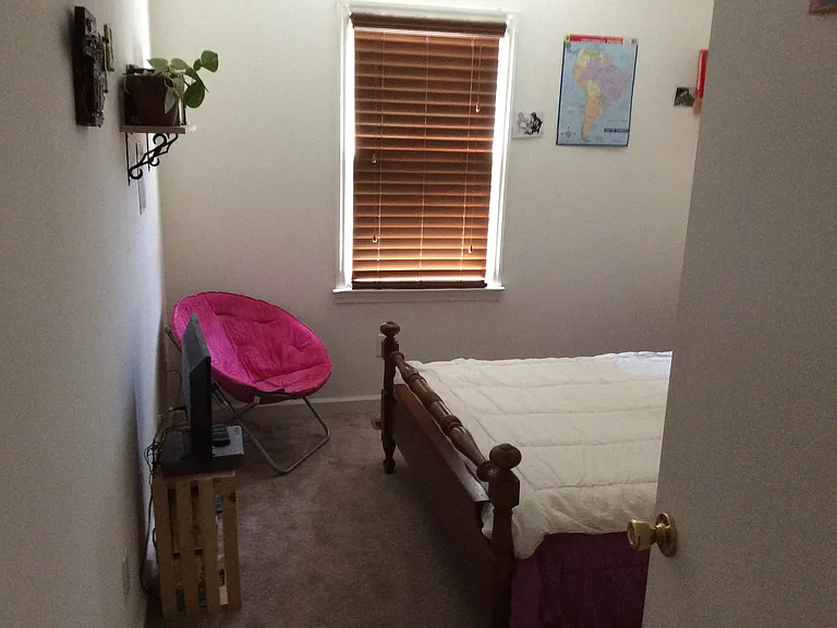 24 Astor Ct — Photo 13