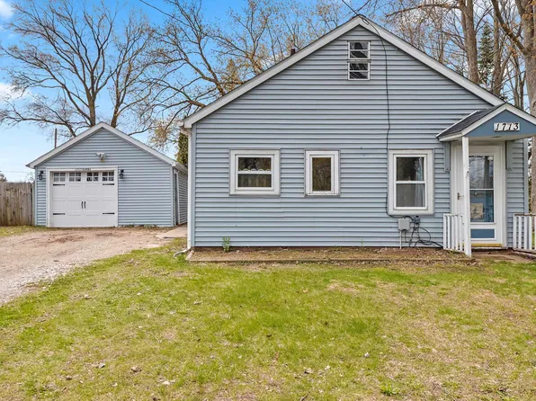 1713 Burns Ave, Green Bay, WI 54303