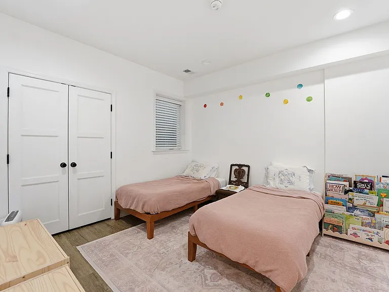 1841 Monroe St NW — Photo 16