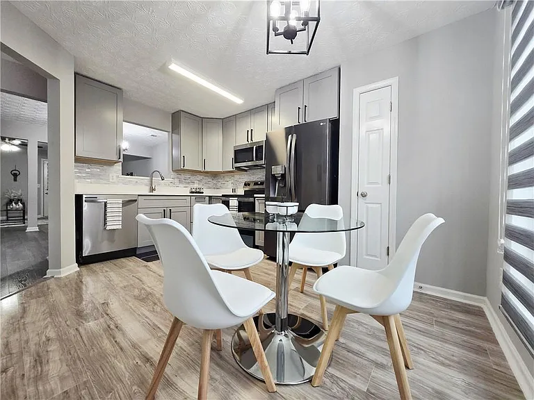 2430 Piering Dr — Photo 13