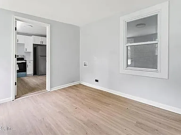 3348 Commonwealth Ave — Photo 11