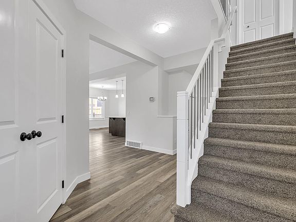 2nd image of 235 Kinniburgh Rd