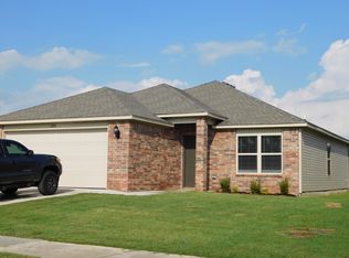 1236 S Ivory Bill Ln, Fayetteville, AR 72701