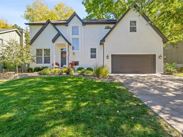 1270 E Sheridan Bridge Ln, Olathe, KS 66062