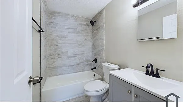 2970 Morris Dr — Photo 25