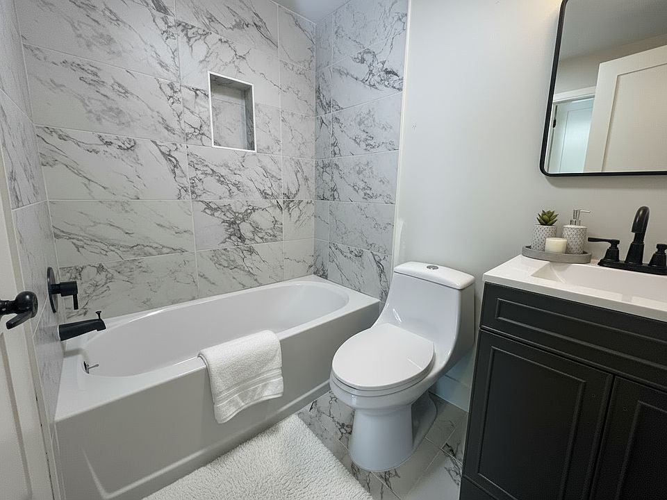 2nd image of 1000 E Anderson St #1