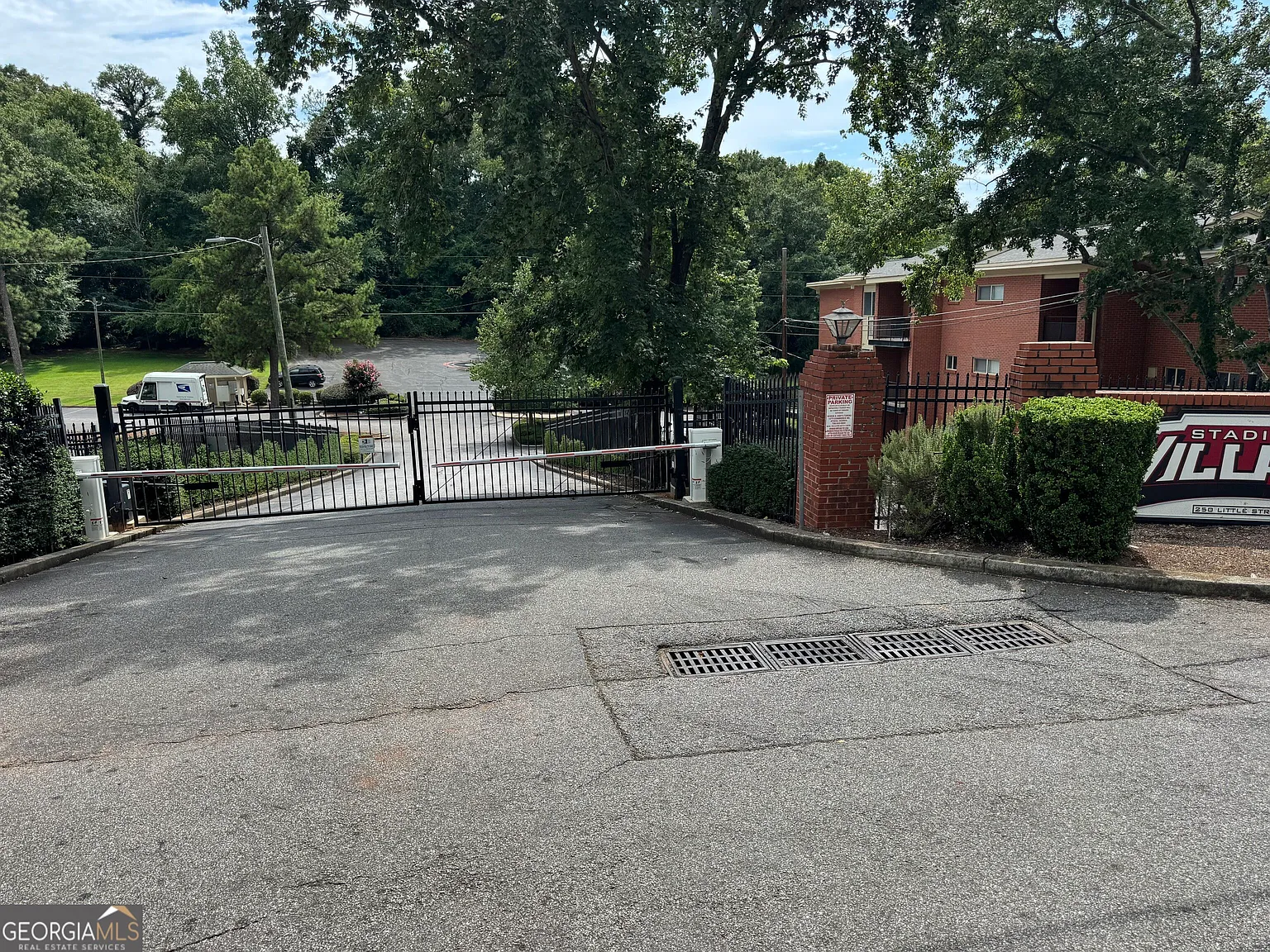 2 bed, 1.0 bath, 795 sqft, $1,500 — Photo 1