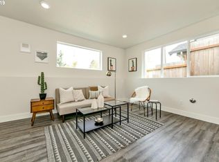 5460 NE 28th Ave UNIT B, Portland, OR 97211