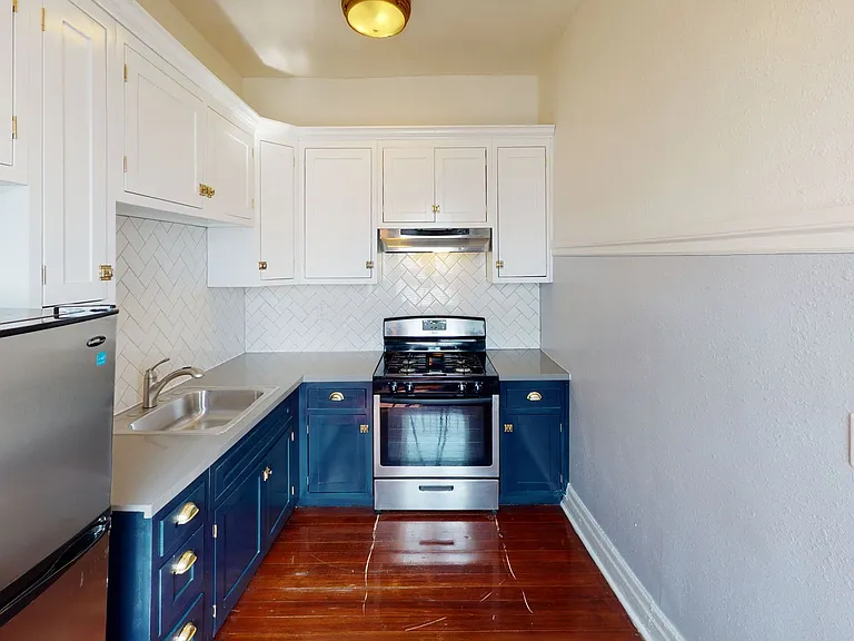 Jensen's Recreation Center Apartments — Photo 3