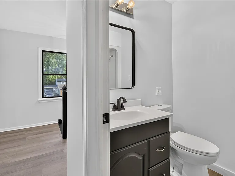 611 Greenfield Dr — Photo 21