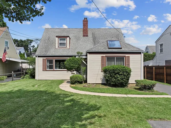 20 Huntley Road, Eastchester, NY 10709