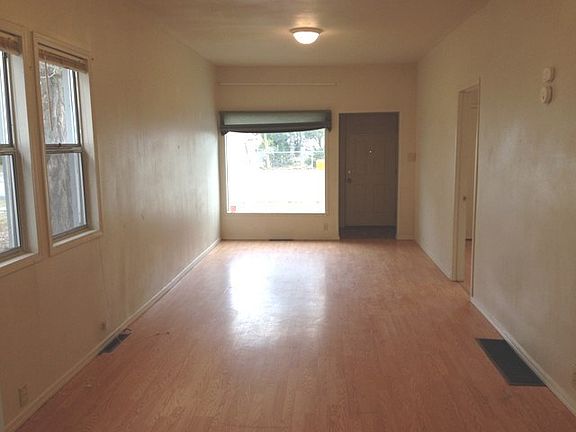 5th image of 1628 E Courtland Ave
