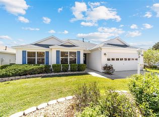 1854 Oxford Ln, The Villages, FL 32162