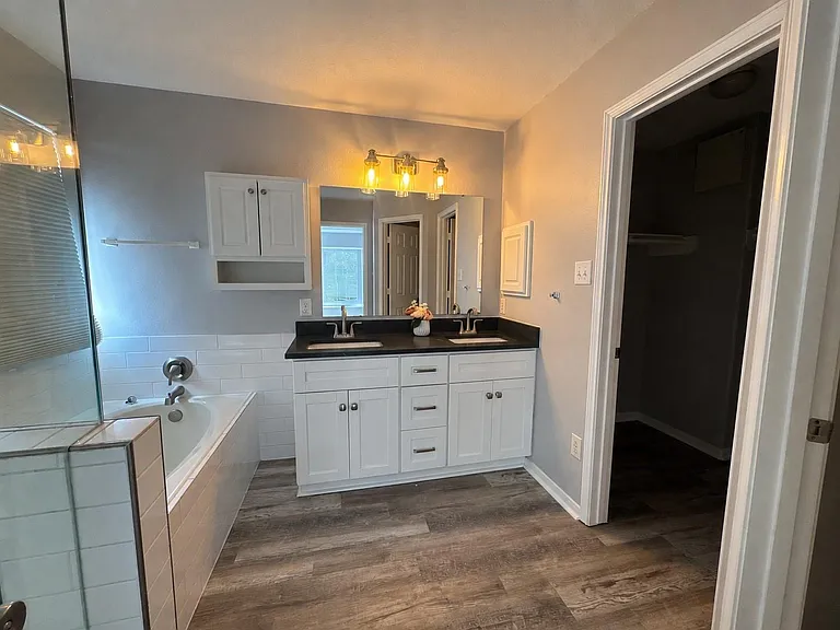 12311 Granite Woods Ct — Photo 16