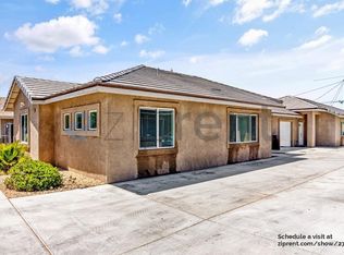 16472 Smoke Tree St #A, Hesperia, CA 92345
