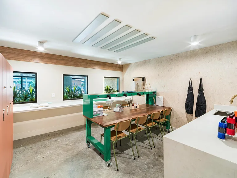Get creative in the maker space at Modera St. Paul, a hands-on retreat for projects and hobbies just steps from your Dallas home.