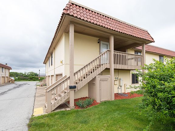 2nd image of 2716 Del Prado Dr #5