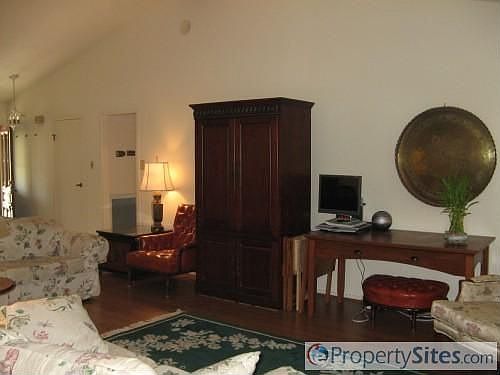 2nd image of 248 E Castle Harbour Dr