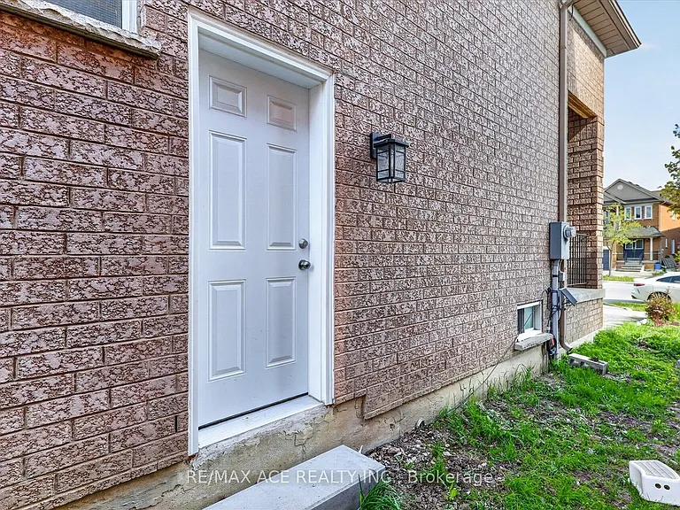 110 Blue Willow Dr — Photo 31