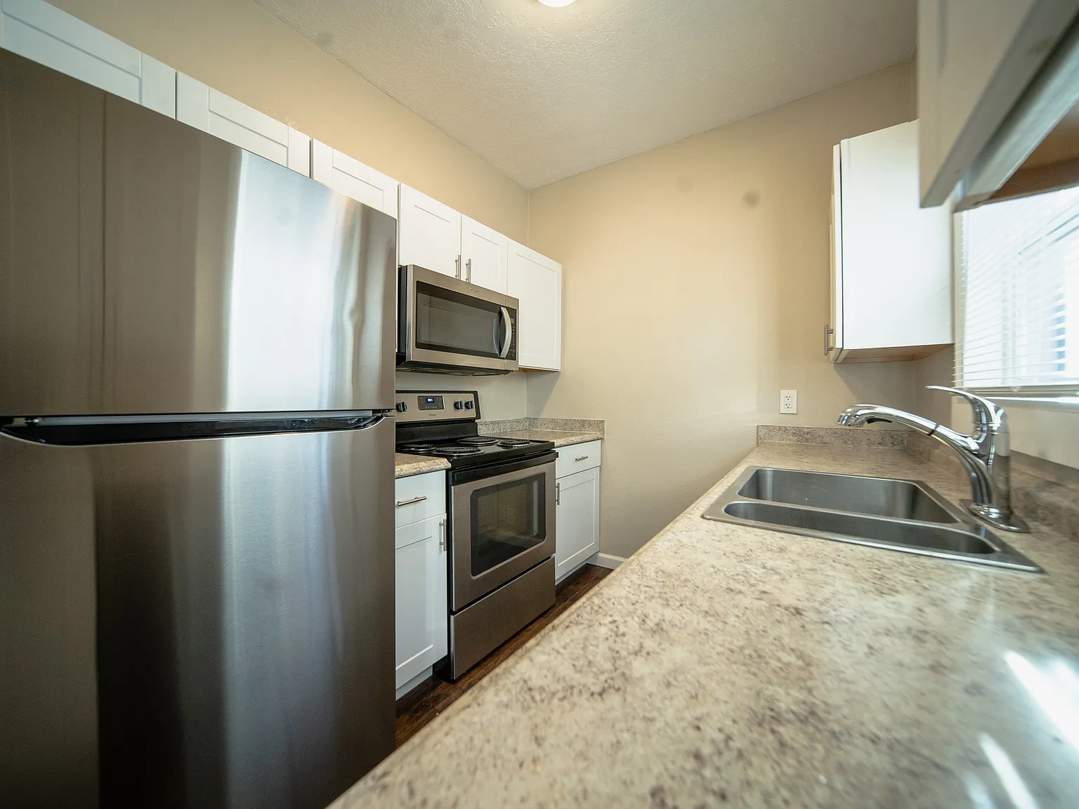 1 bed, 500 sqft, $920 — Photo 4